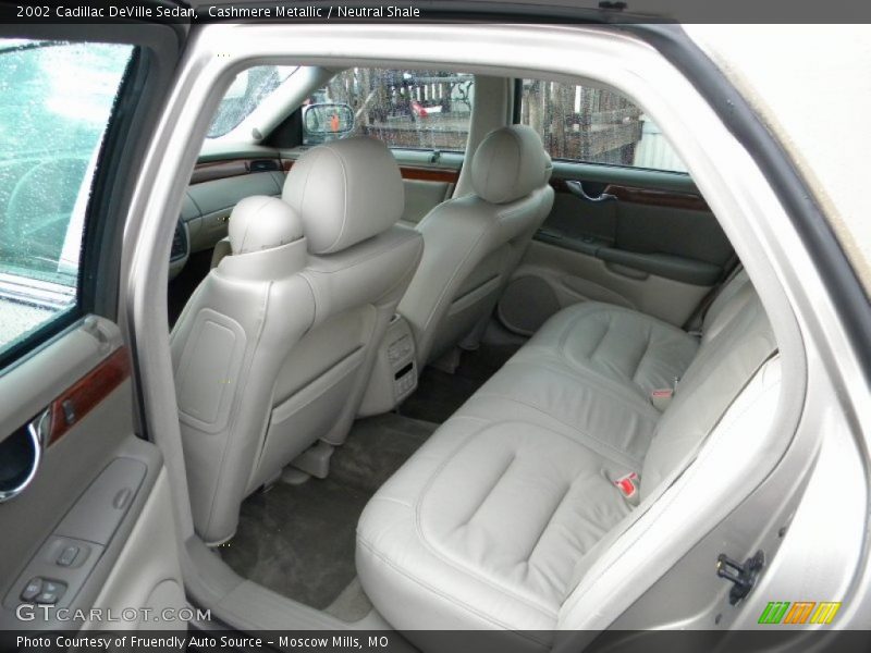 Cashmere Metallic / Neutral Shale 2002 Cadillac DeVille Sedan