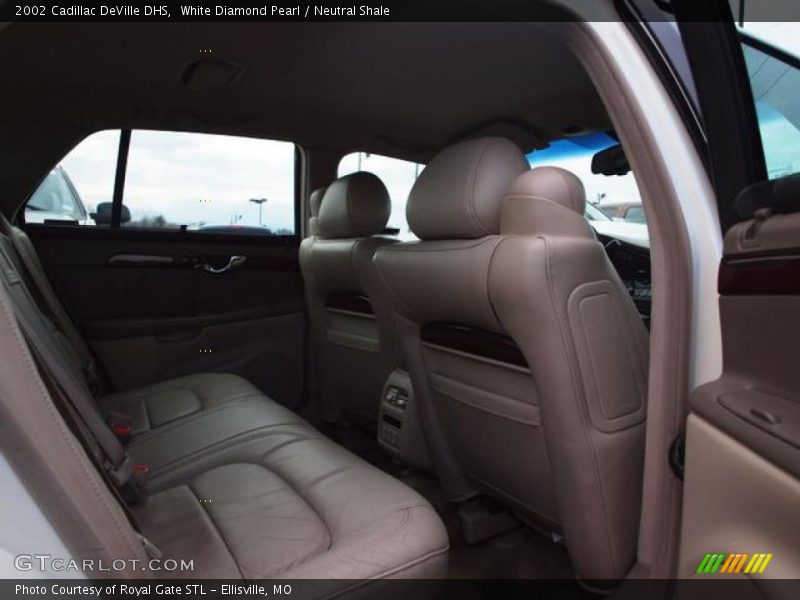 White Diamond Pearl / Neutral Shale 2002 Cadillac DeVille DHS
