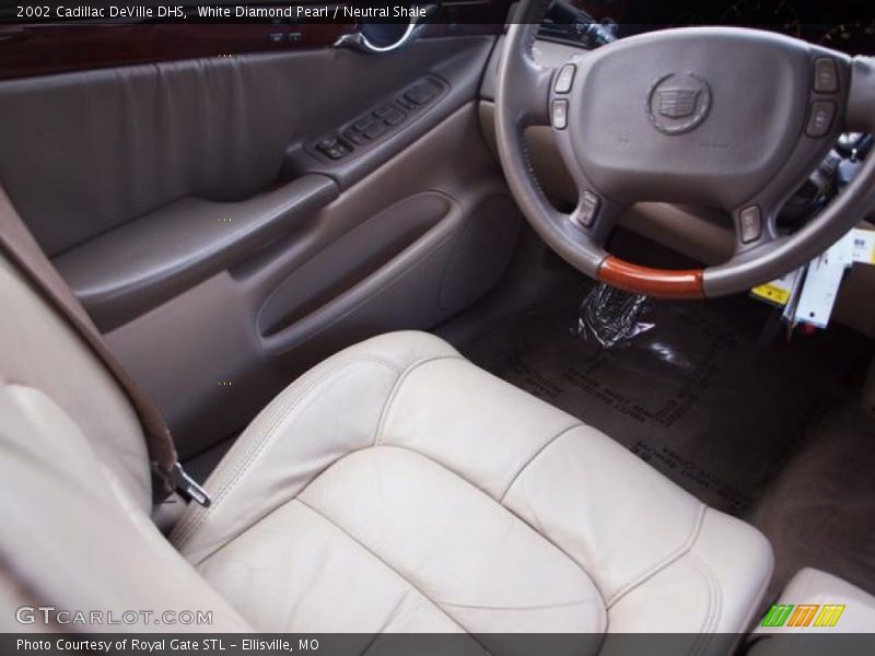 White Diamond Pearl / Neutral Shale 2002 Cadillac DeVille DHS