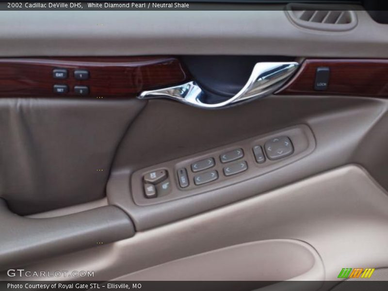 White Diamond Pearl / Neutral Shale 2002 Cadillac DeVille DHS