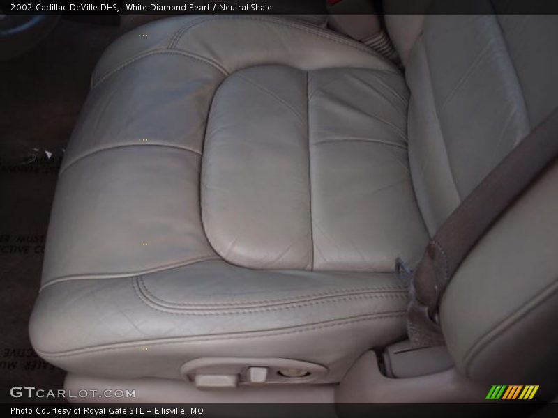 White Diamond Pearl / Neutral Shale 2002 Cadillac DeVille DHS