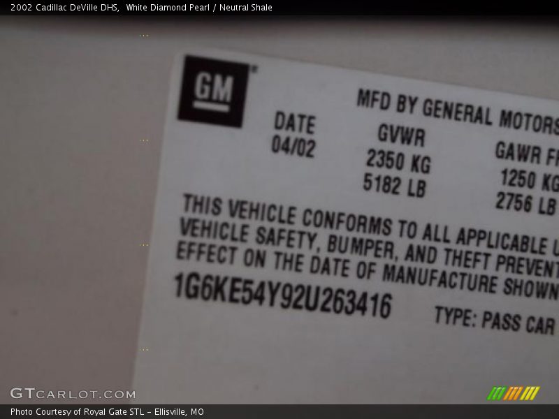White Diamond Pearl / Neutral Shale 2002 Cadillac DeVille DHS