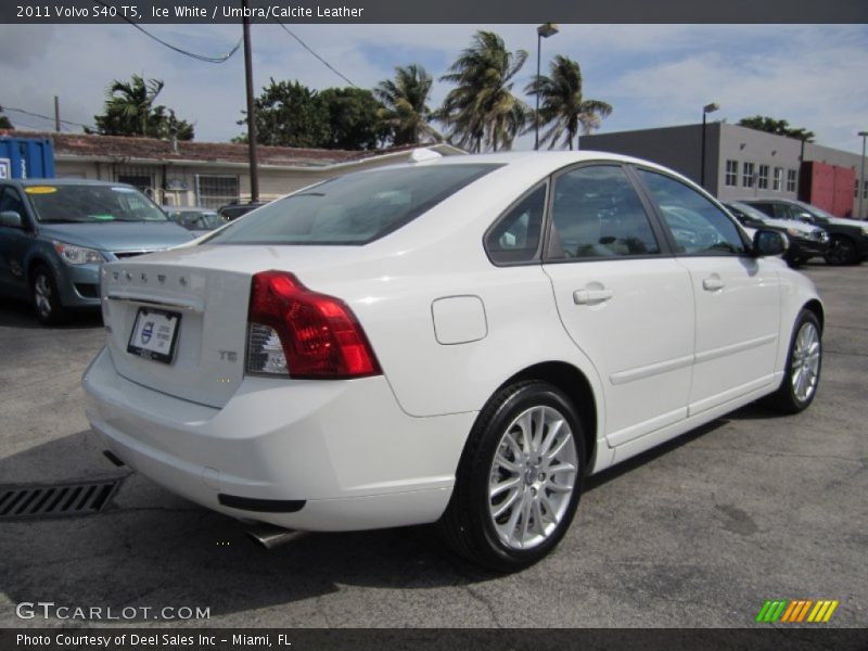 Ice White / Umbra/Calcite Leather 2011 Volvo S40 T5