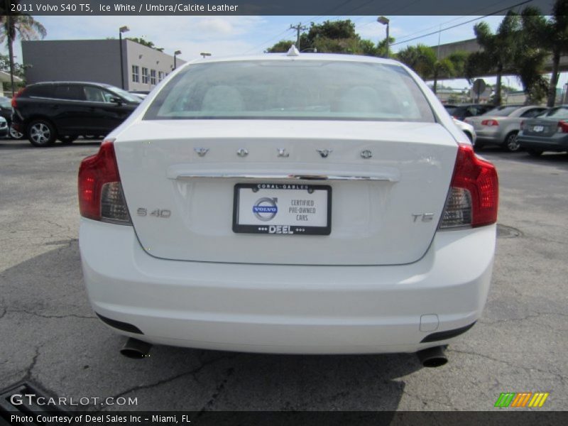 Ice White / Umbra/Calcite Leather 2011 Volvo S40 T5