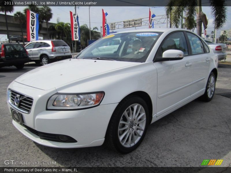 Ice White / Umbra/Calcite Leather 2011 Volvo S40 T5