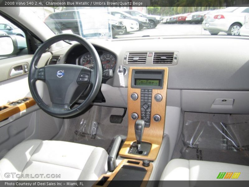 Dashboard of 2008 S40 2.4i