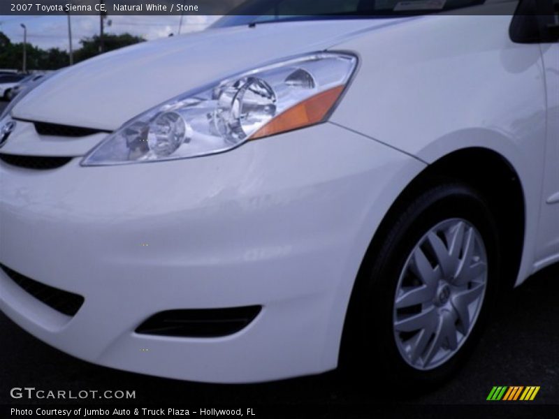 Natural White / Stone 2007 Toyota Sienna CE