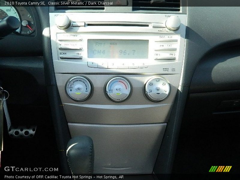Classic Silver Metallic / Dark Charcoal 2010 Toyota Camry SE