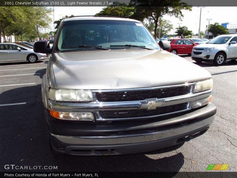 Light Pewter Metallic / Tan 2001 Chevrolet Suburban 1500 LS