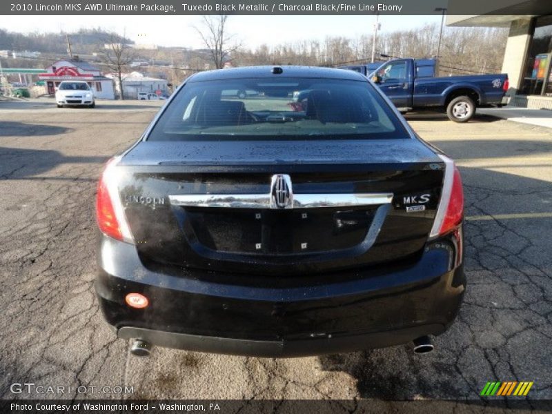 Tuxedo Black Metallic / Charcoal Black/Fine Line Ebony 2010 Lincoln MKS AWD Ultimate Package