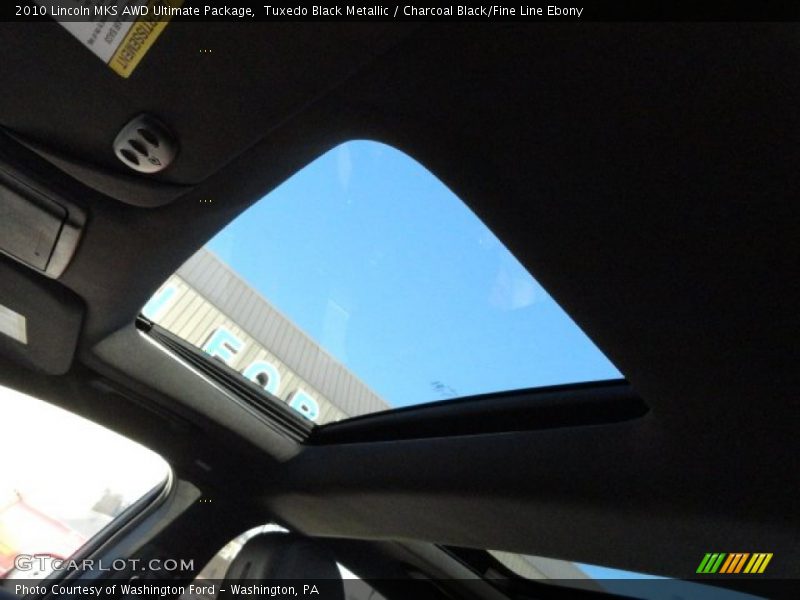 Tuxedo Black Metallic / Charcoal Black/Fine Line Ebony 2010 Lincoln MKS AWD Ultimate Package