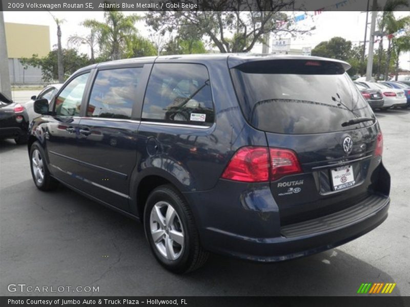 Atlantis Blue Metallic / Gobi Beige 2009 Volkswagen Routan SE