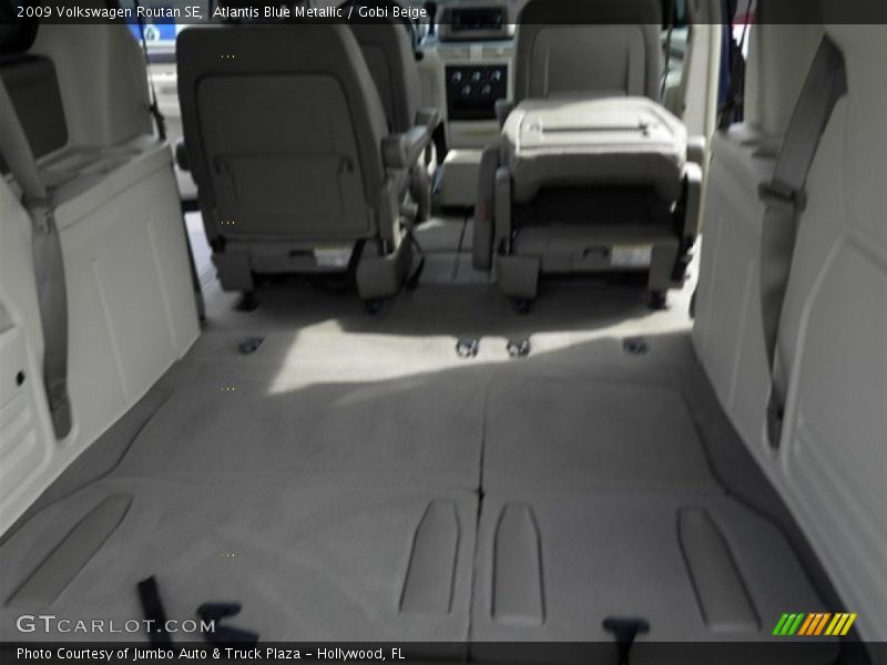 Atlantis Blue Metallic / Gobi Beige 2009 Volkswagen Routan SE