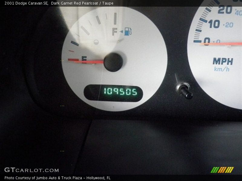 Dark Garnet Red Pearlcoat / Taupe 2001 Dodge Caravan SE