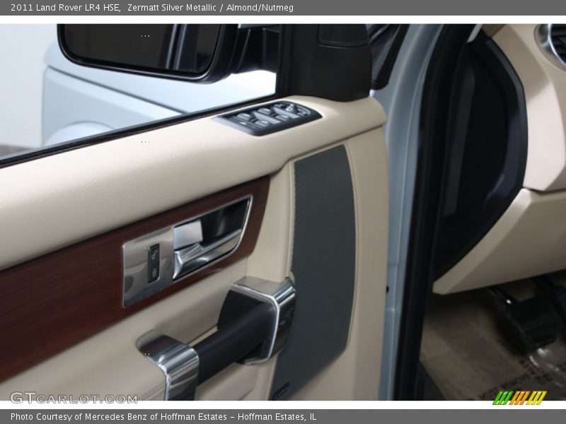 Zermatt Silver Metallic / Almond/Nutmeg 2011 Land Rover LR4 HSE
