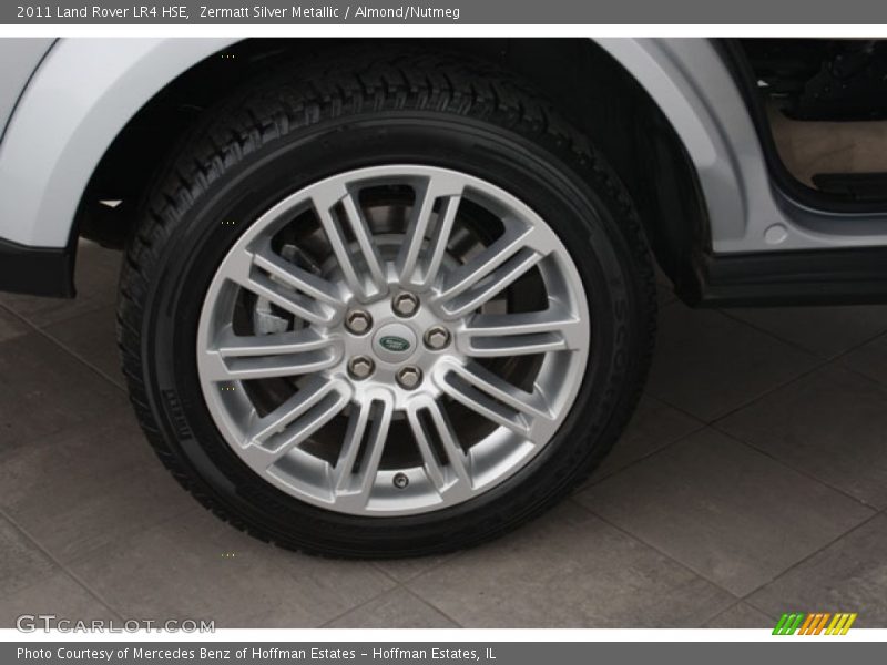 Zermatt Silver Metallic / Almond/Nutmeg 2011 Land Rover LR4 HSE