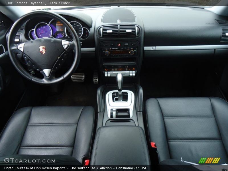 Dashboard of 2006 Cayenne S