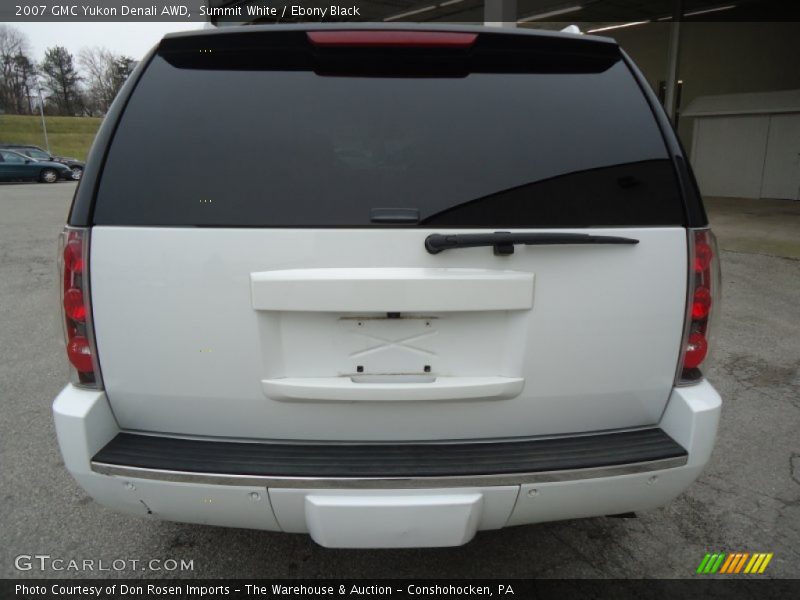 Summit White / Ebony Black 2007 GMC Yukon Denali AWD