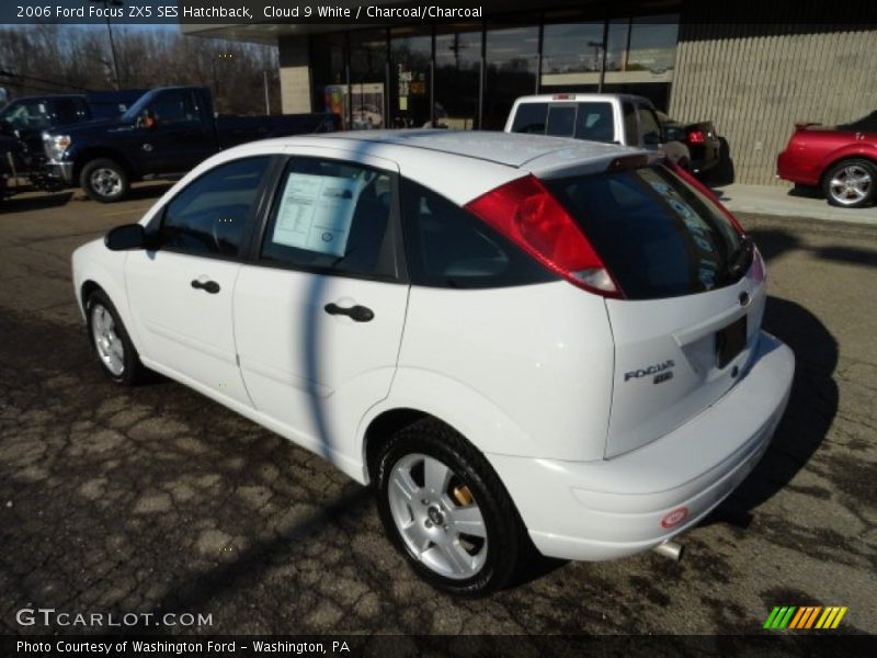 Cloud 9 White / Charcoal/Charcoal 2006 Ford Focus ZX5 SES Hatchback