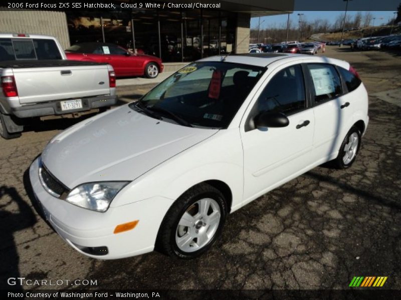 Cloud 9 White / Charcoal/Charcoal 2006 Ford Focus ZX5 SES Hatchback