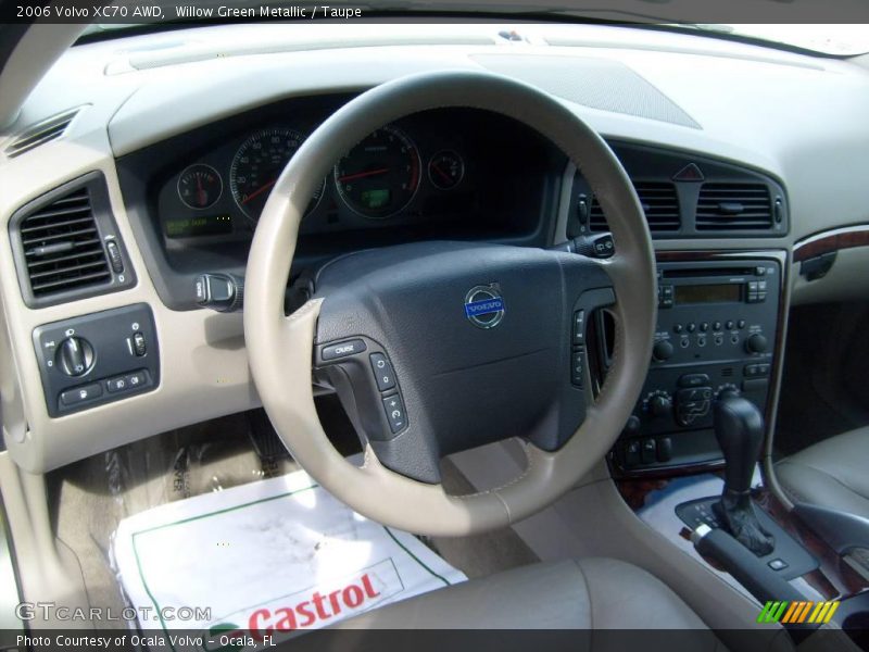 Willow Green Metallic / Taupe 2006 Volvo XC70 AWD