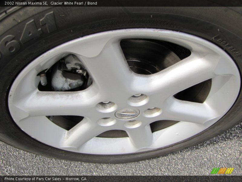 Glacier White Pearl / Blond 2002 Nissan Maxima SE