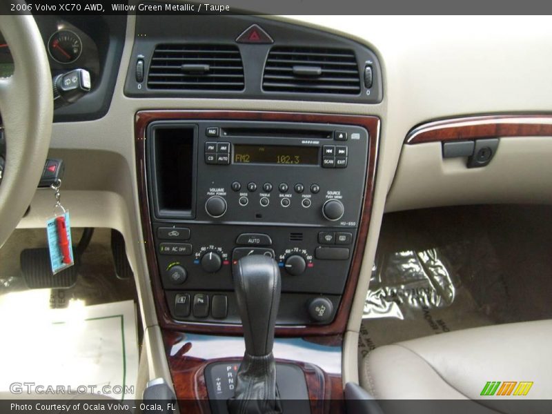 Willow Green Metallic / Taupe 2006 Volvo XC70 AWD