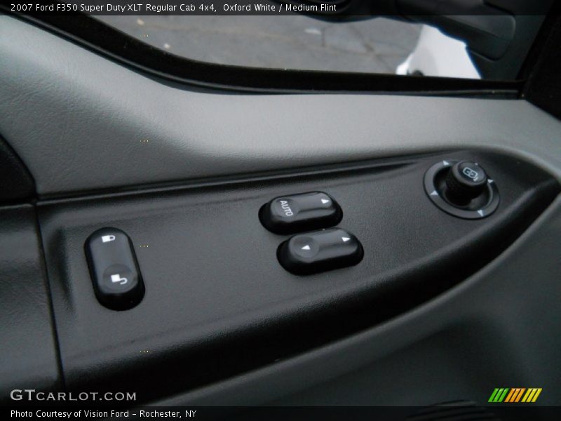 Oxford White / Medium Flint 2007 Ford F350 Super Duty XLT Regular Cab 4x4