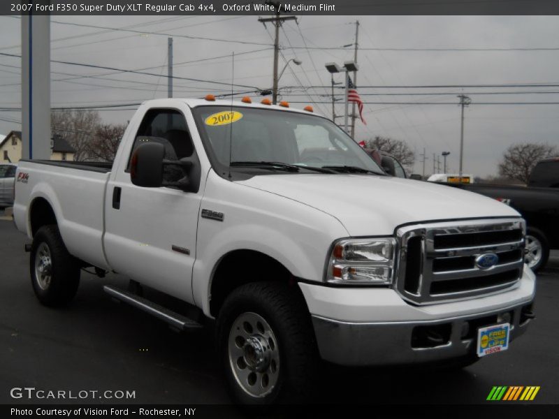 Oxford White / Medium Flint 2007 Ford F350 Super Duty XLT Regular Cab 4x4