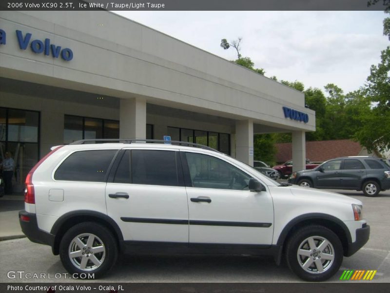 Ice White / Taupe/Light Taupe 2006 Volvo XC90 2.5T