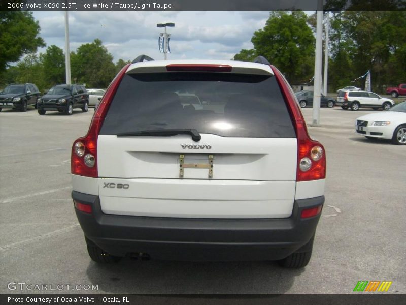 Ice White / Taupe/Light Taupe 2006 Volvo XC90 2.5T