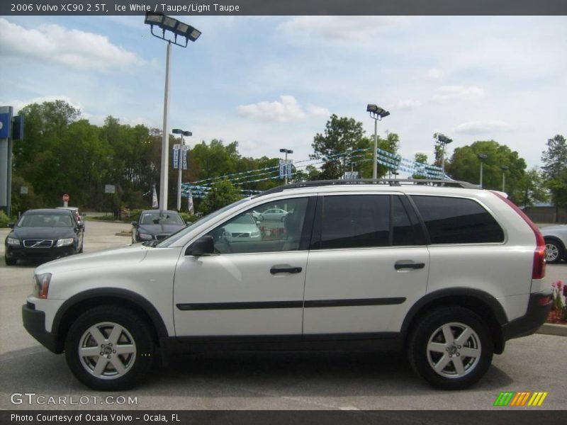 Ice White / Taupe/Light Taupe 2006 Volvo XC90 2.5T