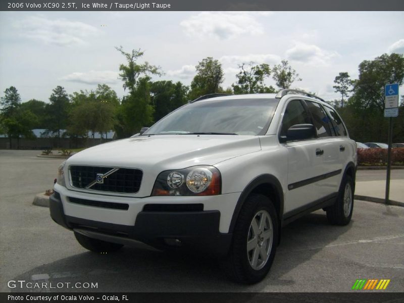 Ice White / Taupe/Light Taupe 2006 Volvo XC90 2.5T