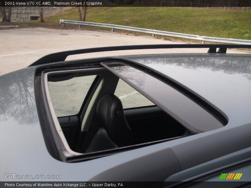 Platinum Green / Graphite 2001 Volvo V70 XC AWD
