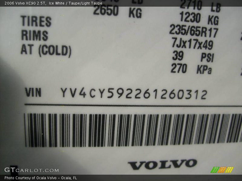 Ice White / Taupe/Light Taupe 2006 Volvo XC90 2.5T