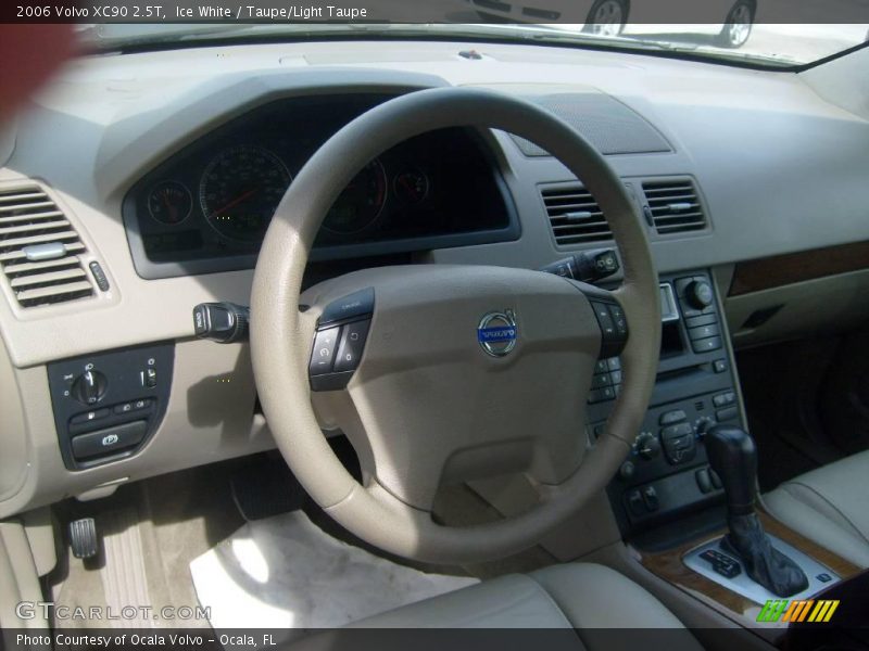 Ice White / Taupe/Light Taupe 2006 Volvo XC90 2.5T