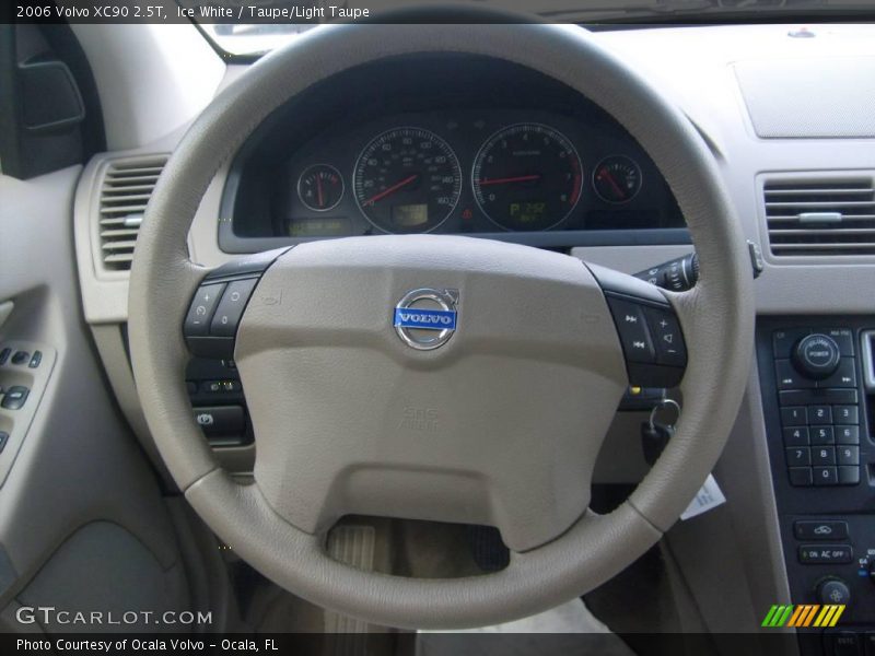Ice White / Taupe/Light Taupe 2006 Volvo XC90 2.5T