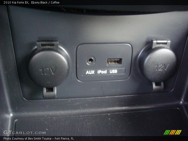 Ebony Black / Coffee 2010 Kia Forte EX