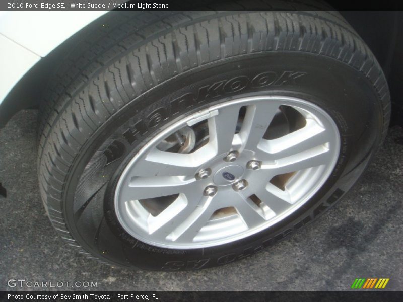 White Suede / Medium Light Stone 2010 Ford Edge SE