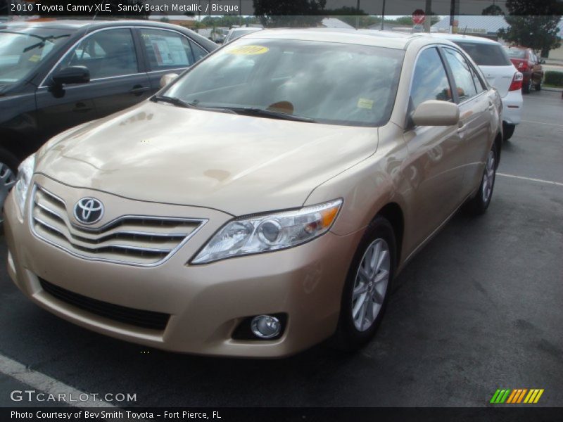 Sandy Beach Metallic / Bisque 2010 Toyota Camry XLE