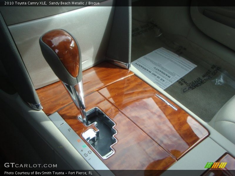 Sandy Beach Metallic / Bisque 2010 Toyota Camry XLE