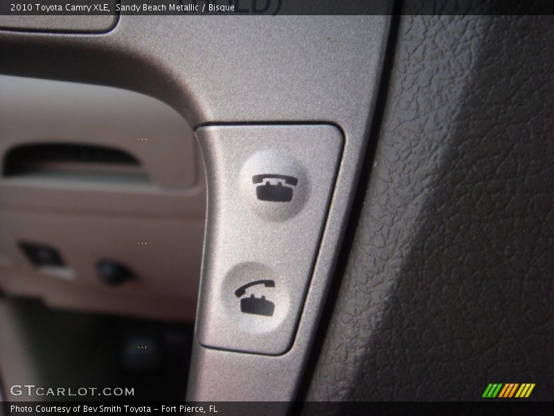 Sandy Beach Metallic / Bisque 2010 Toyota Camry XLE