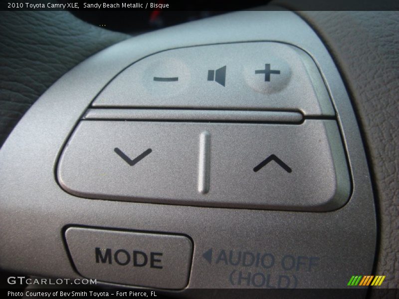Sandy Beach Metallic / Bisque 2010 Toyota Camry XLE