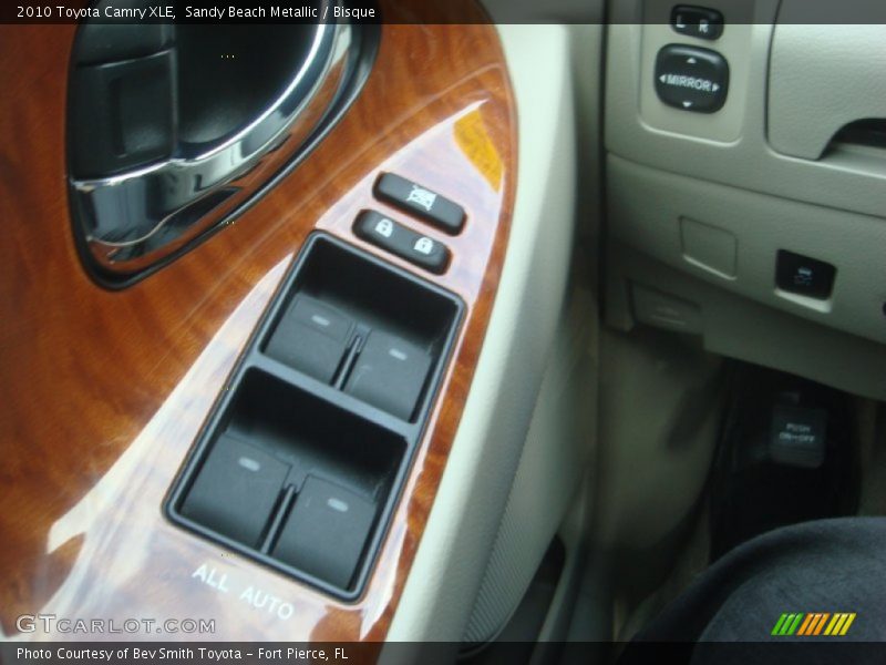 Sandy Beach Metallic / Bisque 2010 Toyota Camry XLE