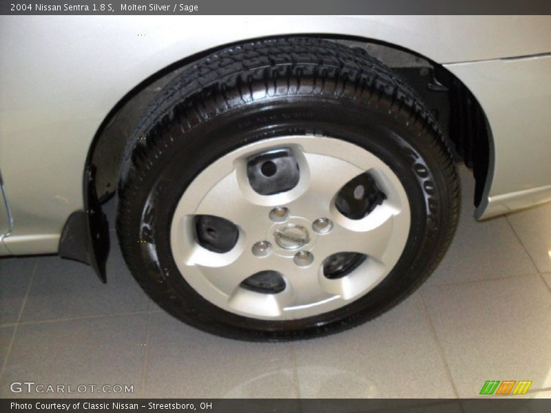 Molten Silver / Sage 2004 Nissan Sentra 1.8 S