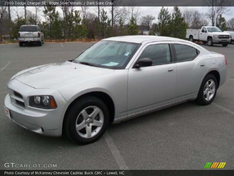 Front 3/4 View of 2009 Charger SE