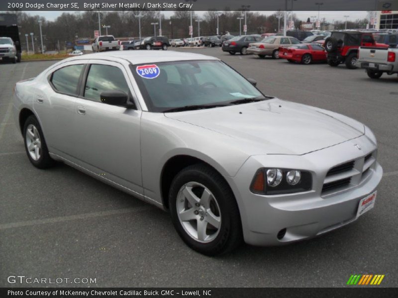 Bright Silver Metallic / Dark Slate Gray 2009 Dodge Charger SE