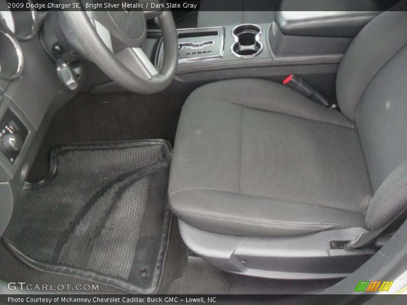 Bright Silver Metallic / Dark Slate Gray 2009 Dodge Charger SE