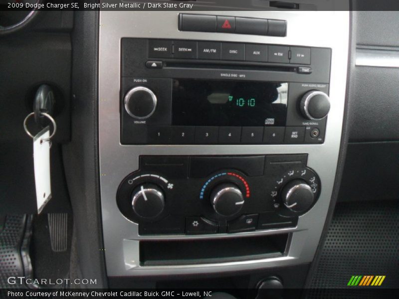Controls of 2009 Charger SE