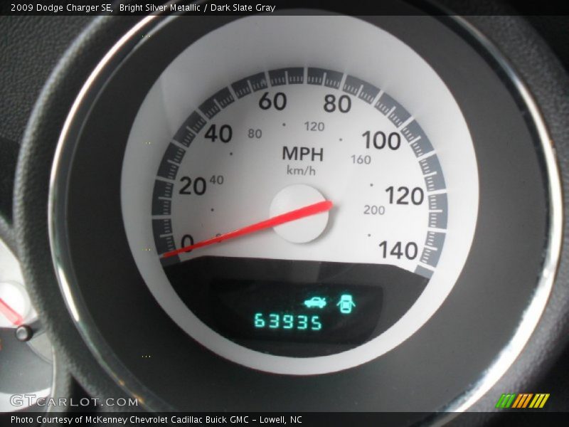 Bright Silver Metallic / Dark Slate Gray 2009 Dodge Charger SE